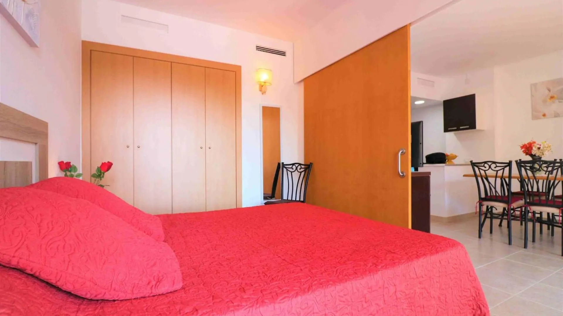 Pretty Apartment With Balcony Roses