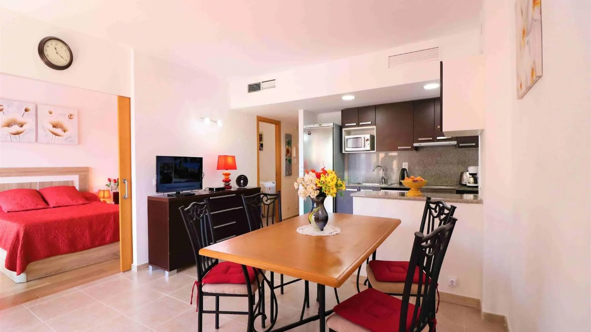 Pretty Apartment With Balcony Roses Spain